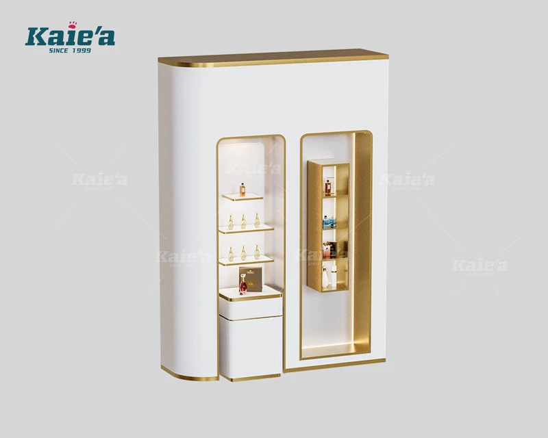 Une parfumerie de luxe haut de gamme pr&eacute;sente une armoire haute C