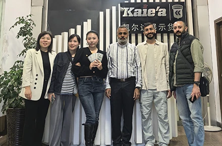 Photo de groupe avec les clients