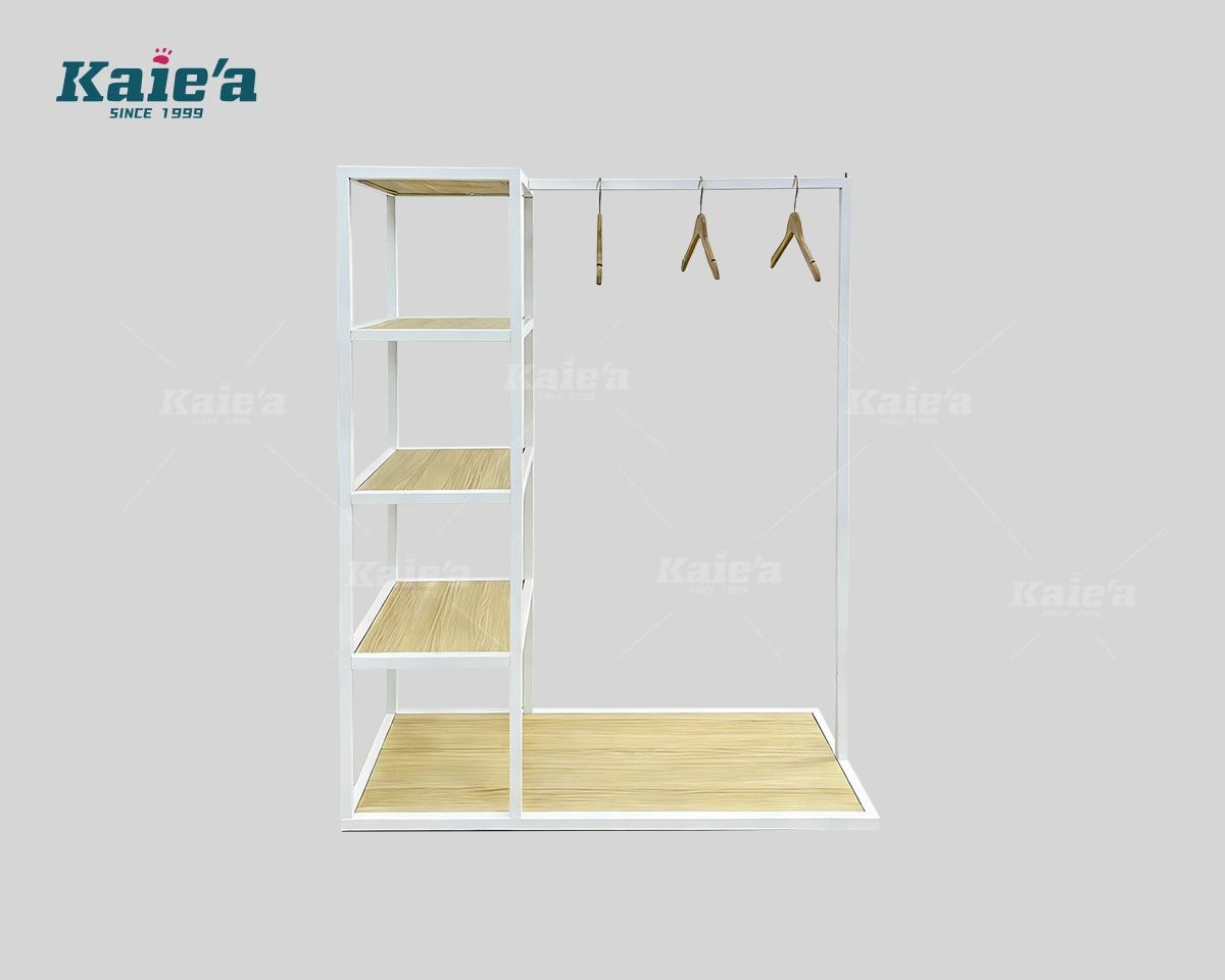 Rangement de v&ecirc;tements et support de suspension int&eacute;gr&eacute;s blancs